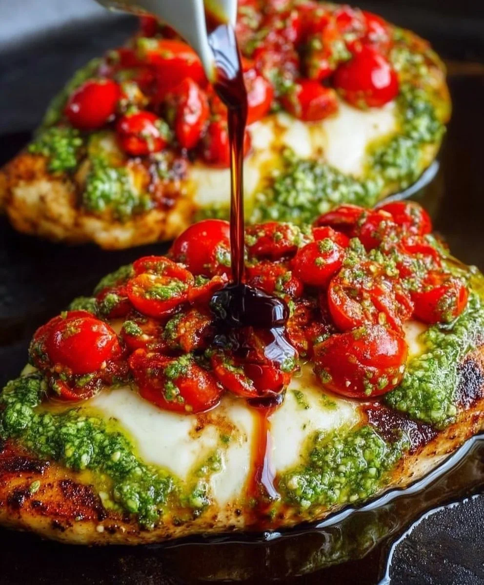 Delicious Pesto Bruschetta Chicken with fresh toppings and vibrant colors