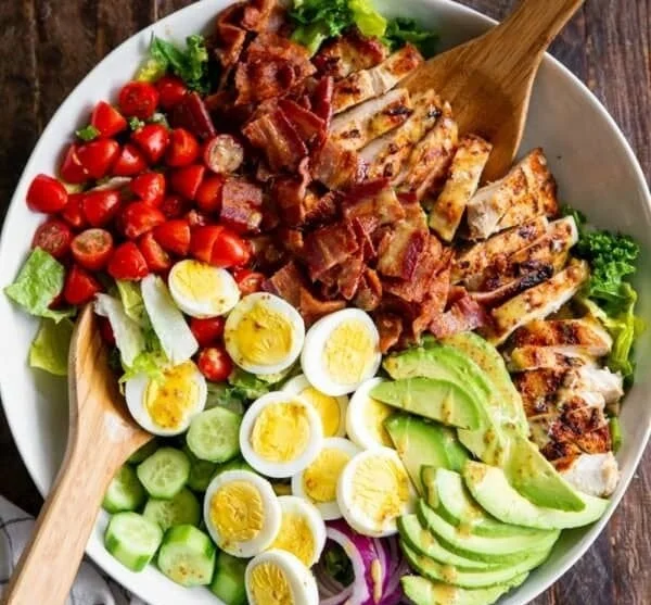Delicious Grilled Chicken Cobb Salad with fresh greens and colorful toppings