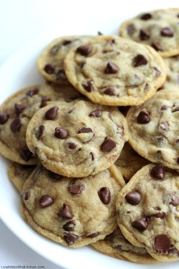 Large Batch Chocolate Chip Cookies